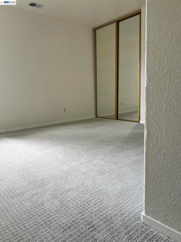 21239 Gary Dr 202E, Hayward, CA 94546