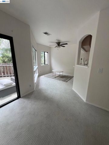 21239 Gary Dr 202E, Hayward, CA 94546