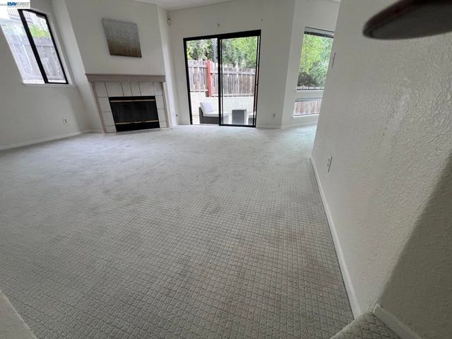 21239 Gary Dr 202E, Hayward, CA 94546