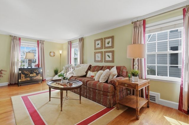 16 Cheswick Road, Arlington, MA 02474