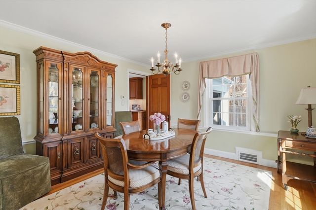 16 Cheswick Road, Arlington, MA 02474