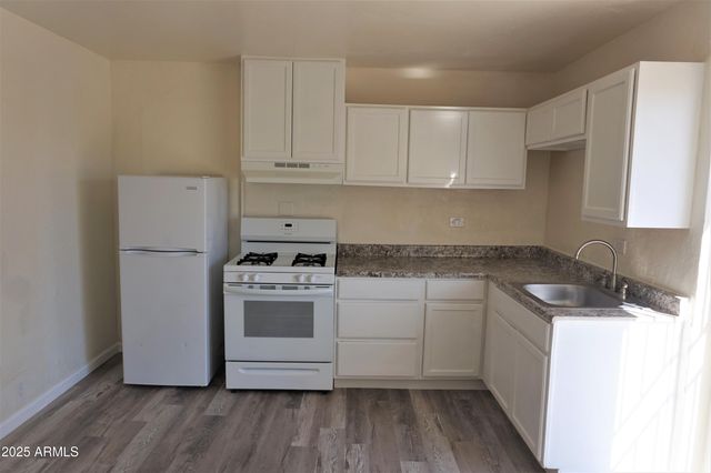 216 N CANYON Drive, Sierra Vista, AZ 85635