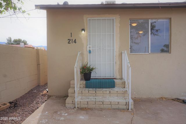 216 N CANYON Drive, Sierra Vista, AZ 85635