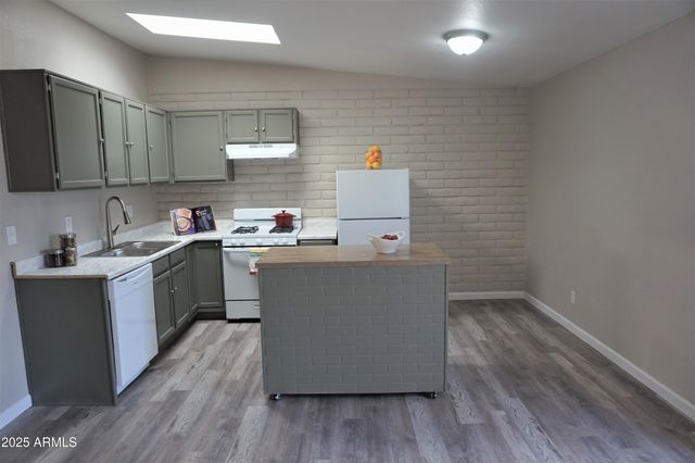 216 N CANYON Drive, Sierra Vista, AZ 85635