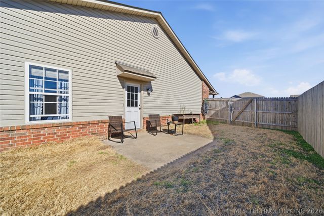8662 S 262nd East Avenue, Broken Arrow, OK 74014