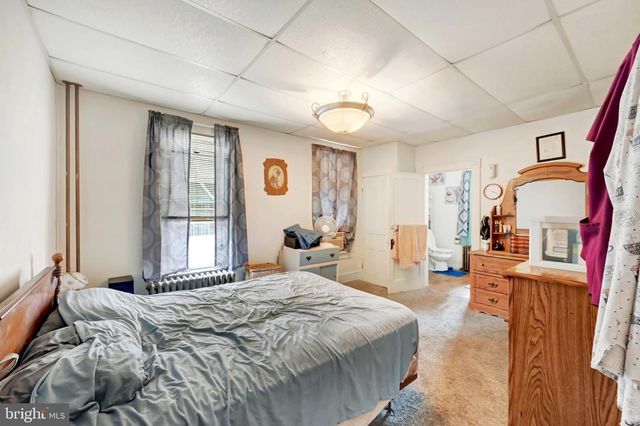320 SPRING AVE, Hanover, PA 17331