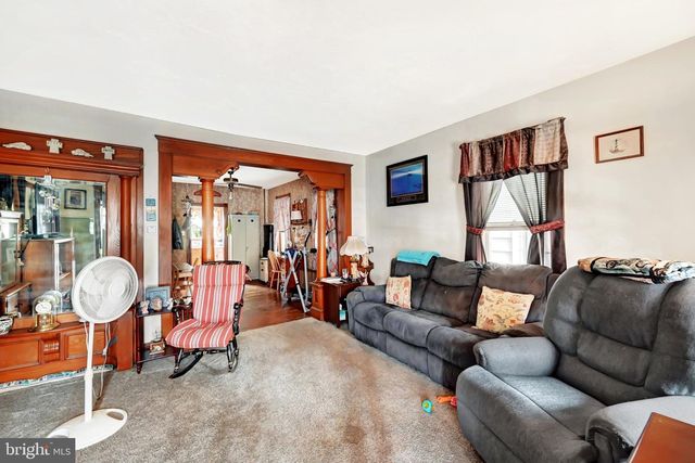 320 SPRING AVE, Hanover, PA 17331