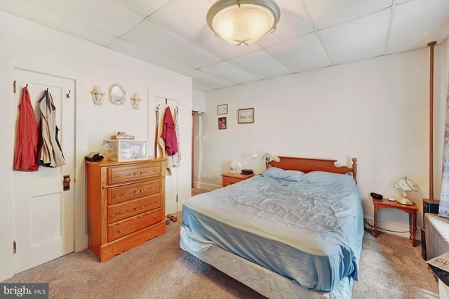 320 SPRING AVE, Hanover, PA 17331