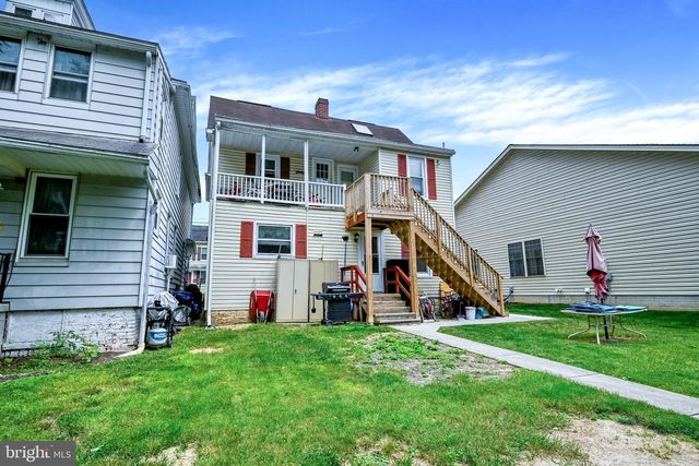 320 SPRING AVE, Hanover, PA 17331
