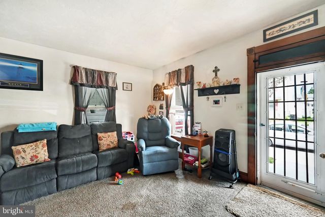 320 SPRING AVE, Hanover, PA 17331