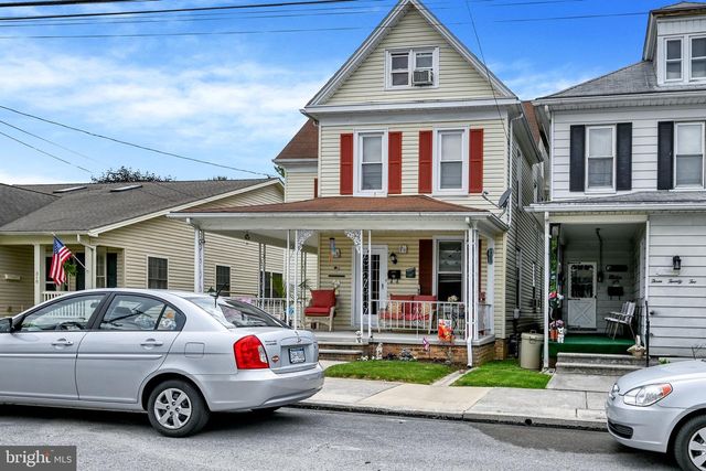 320 SPRING AVE, Hanover, PA 17331