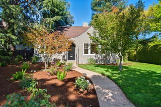 2399 South Court, Palo Alto, CA 94301