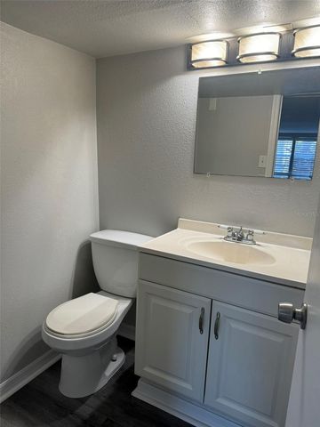 3105 S CRYSTAL LAKE DRIVE, Orlando, FL 32806