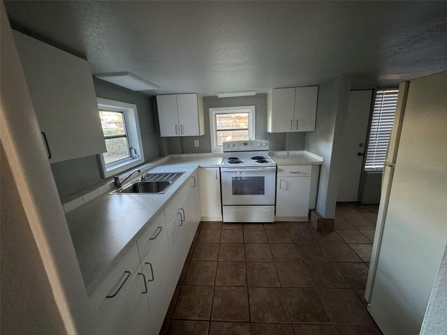 3105 S CRYSTAL LAKE DRIVE, Orlando, FL 32806