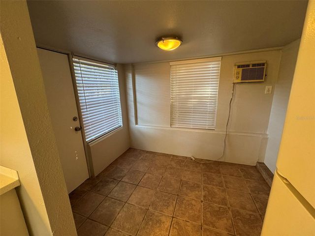 3105 S CRYSTAL LAKE DRIVE, Orlando, FL 32806