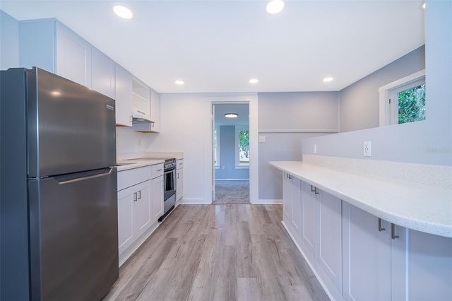 3105 S CRYSTAL LAKE DRIVE, Orlando, FL 32806