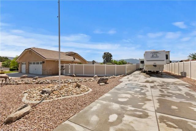 18155 Dunkirk, Hesperia, CA 92345