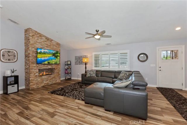 18155 Dunkirk, Hesperia, CA 92345