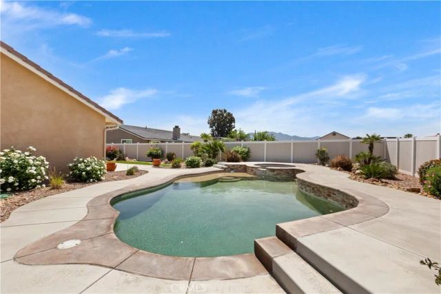 18155 Dunkirk, Hesperia, CA 92345