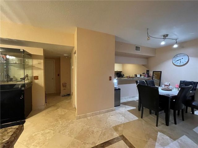 6942 W Sample Road 6942, Coral Springs, FL 33067