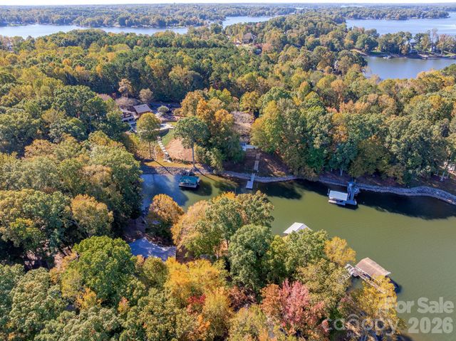 1168 Fern Hill Road, Mooresville, NC 28117