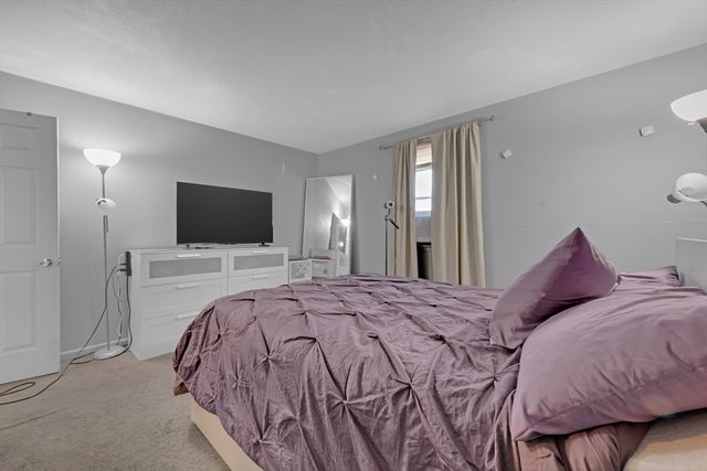 746-748 Alden St, Springfield, MA 01109