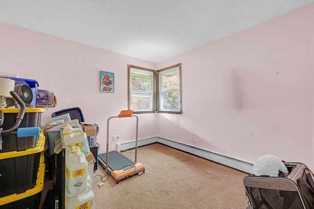 746-748 Alden St, Springfield, MA 01109