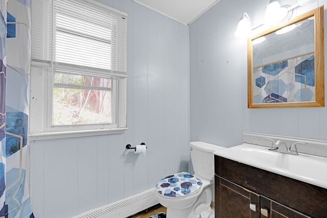 746-748 Alden St, Springfield, MA 01109