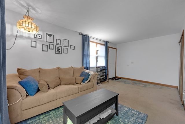 746-748 Alden St, Springfield, MA 01109