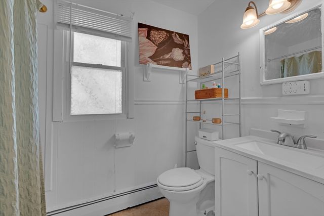 746-748 Alden St, Springfield, MA 01109