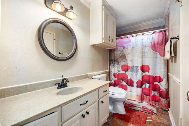 3106 Village Woods Drive, Houston, TX 77339