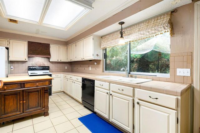 3106 Village Woods Drive, Houston, TX 77339