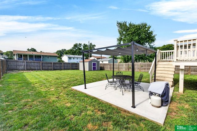 5705 Ogden Street, Omaha, NE 68104