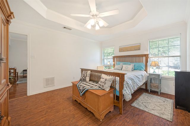 616 N Cherry Street, Aubrey, TX 76227