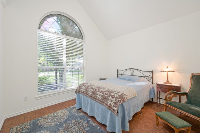 616 N Cherry Street, Aubrey, TX 76227