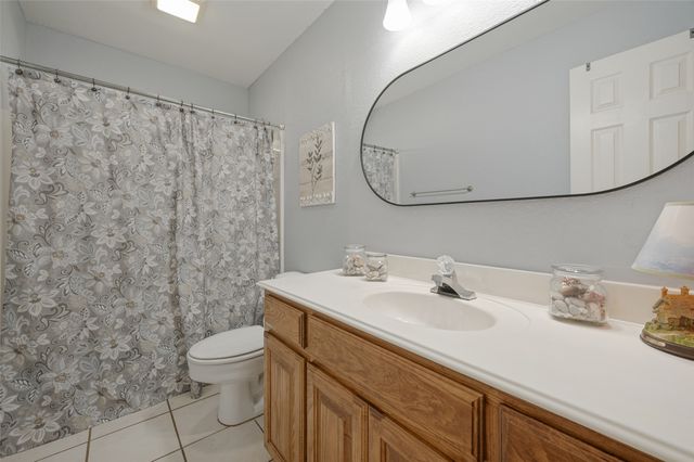 616 N Cherry Street, Aubrey, TX 76227