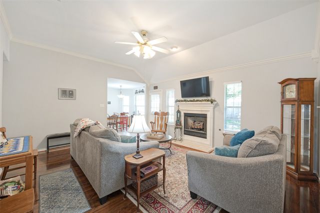 616 N Cherry Street, Aubrey, TX 76227