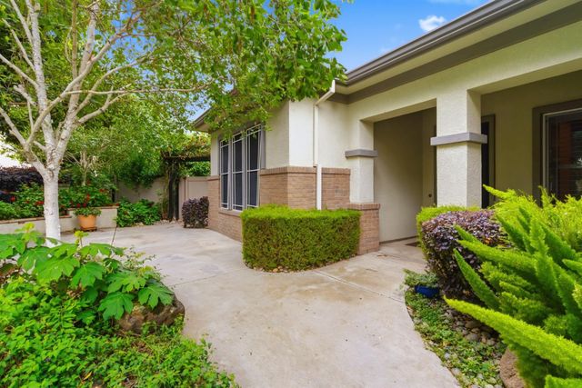 2499 Appleleaf Ln, Manteca, CA 95336