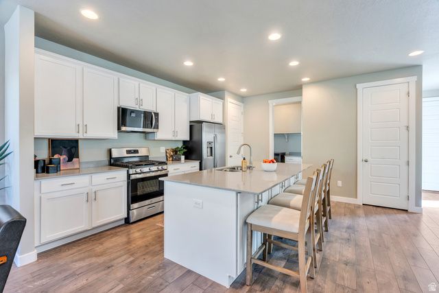 6778 W MEADOW GRASS DR, South Jordan, UT 84009