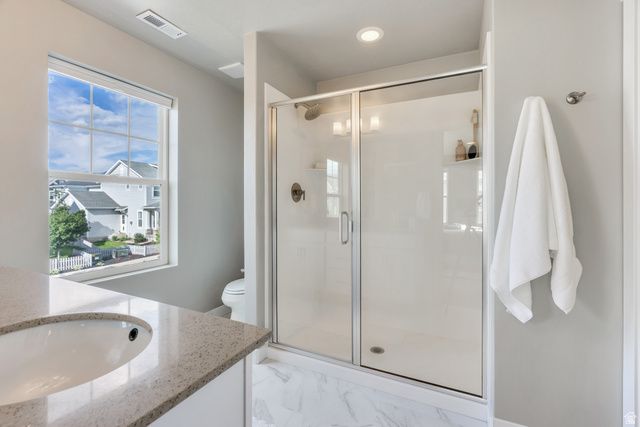 6778 W MEADOW GRASS DR, South Jordan, UT 84009