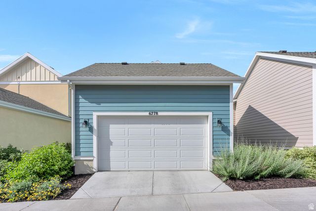 6778 W MEADOW GRASS DR, South Jordan, UT 84009