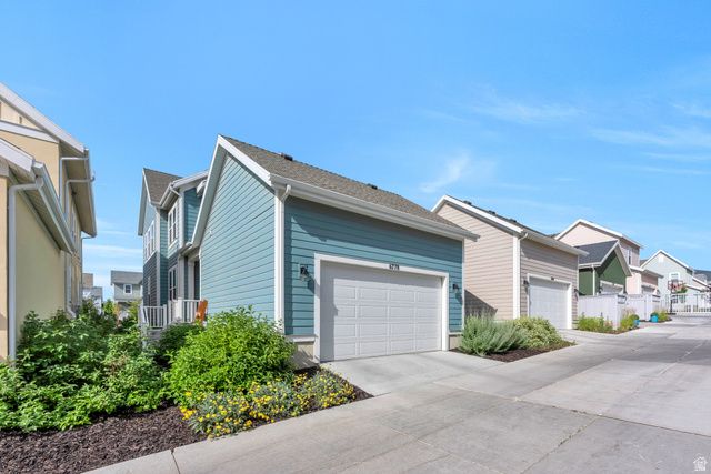 6778 W MEADOW GRASS DR, South Jordan, UT 84009