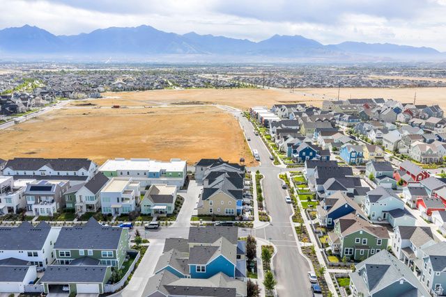 6778 W MEADOW GRASS DR, South Jordan, UT 84009
