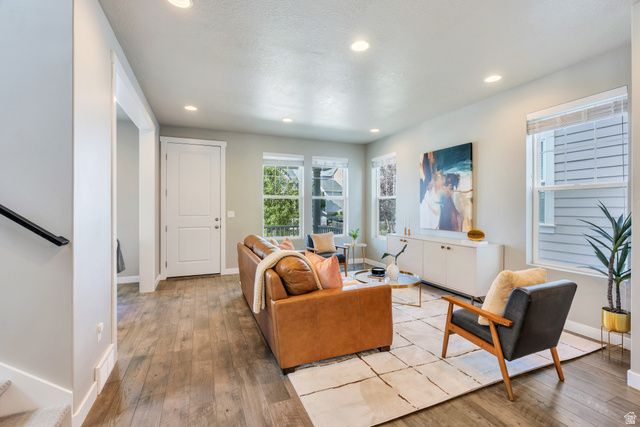 6778 W MEADOW GRASS DR, South Jordan, UT 84009