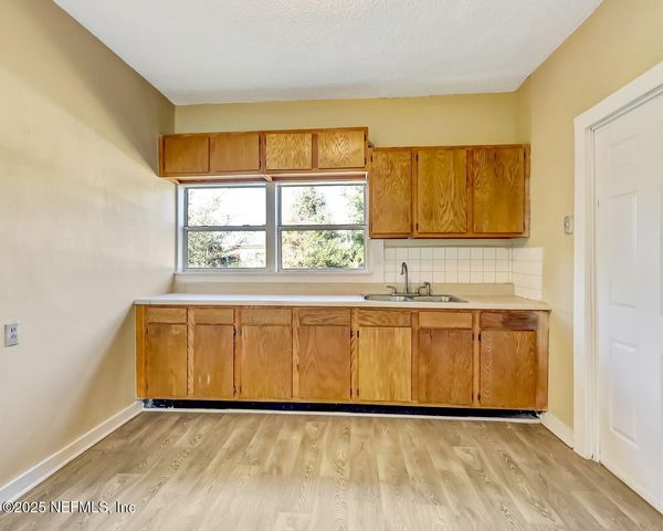 1860 W 31ST Street, Jacksonville, FL 32209