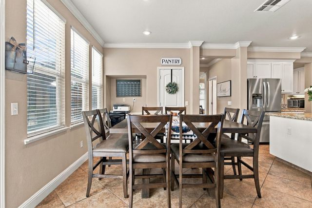 2233 Olson Dr, Lodi, CA 95242