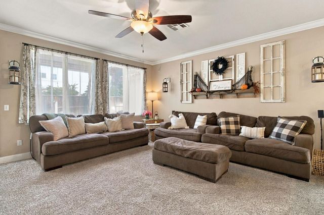 2233 Olson Dr, Lodi, CA 95242