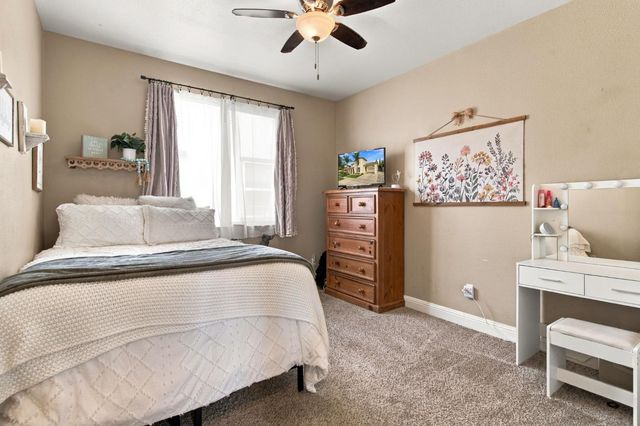 2233 Olson Dr, Lodi, CA 95242