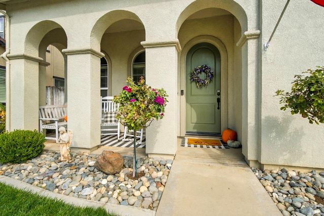 2233 Olson Dr, Lodi, CA 95242