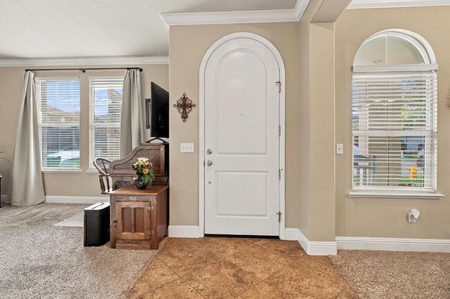 2233 Olson Dr, Lodi, CA 95242